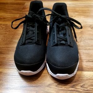 New women's Reebok sz 6.5